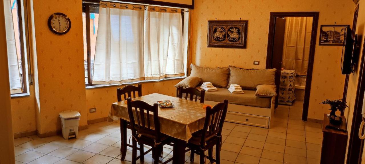 Casa Vacanza Dinastia Borbone - Centro Storico Napoli Dış mekan fotoğraf